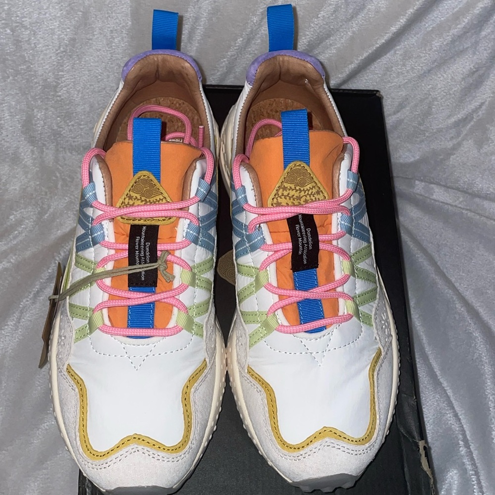 NWT Flower Mountain Washi Sneakers in Beige/White/Multi - Picture 9 of 16